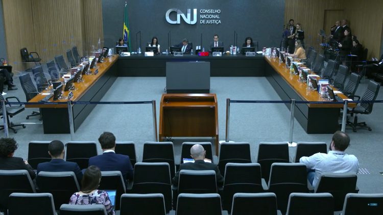 CNJ lança primeira versão do painel sobre grandes litigantes