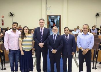 Superintendente da EJEF ministra aula magna na UFVJM