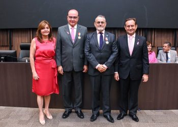 Desembargador Renato Dresch é agraciado com a Medalha Ruy Gouthier de Vilhena