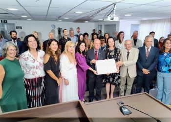 EJEF conduz assinatura de protocolo de intenções da REAP