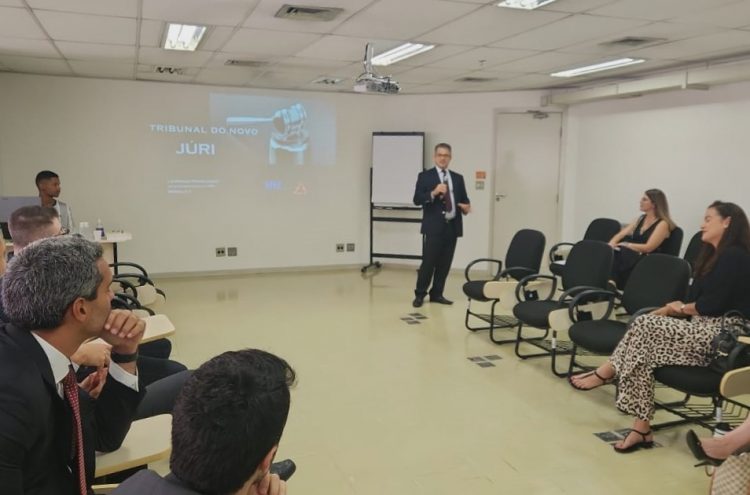Primeira turma conclui curso “Tribunal do novo Júri”