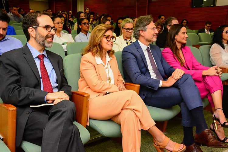 EJEF conclui IBERC com palestra da ministra Isabel Gallotti