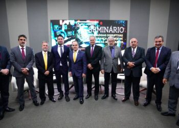 Judiciário discute futuro da IA com participação ativa da EJEF